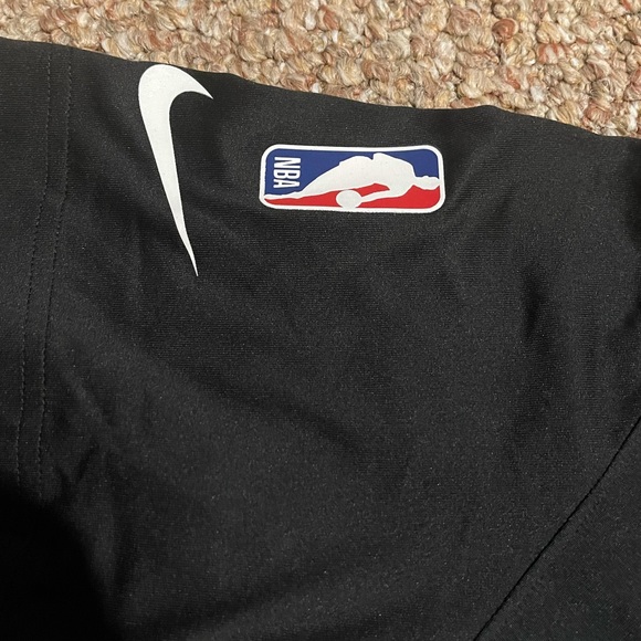 *NWT*Men Nike Atlanta Hawks Player Shooting Shirt - Picture 4 of 6